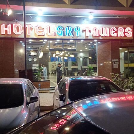 Hotel Sky Towers Karachi Esterno foto